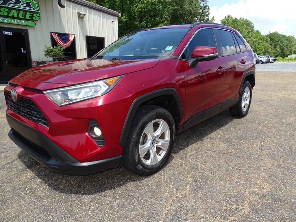 2020 TOYOTA RAV4 XLE