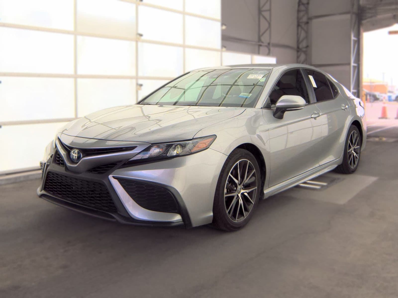 2024 TOYOTA CAMRY HYBRID SE