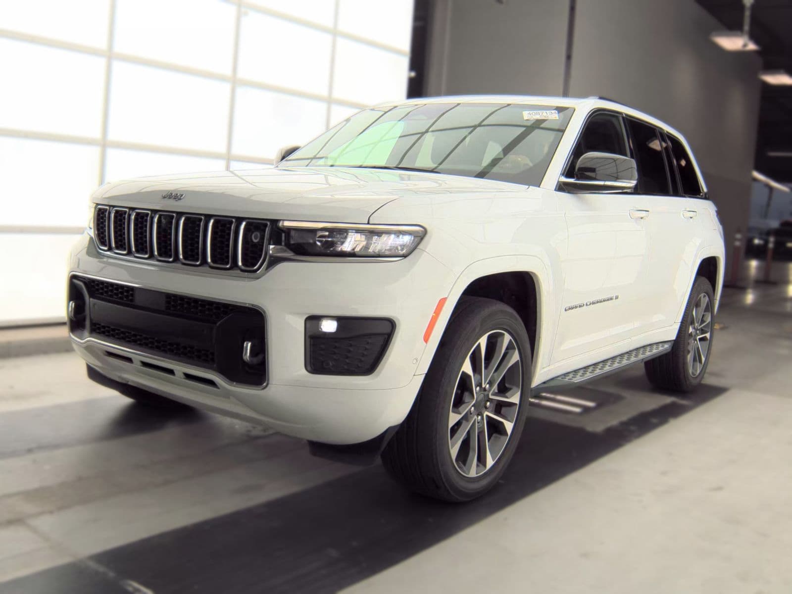 2023 JEEP GRAND CHEROKEE Overland