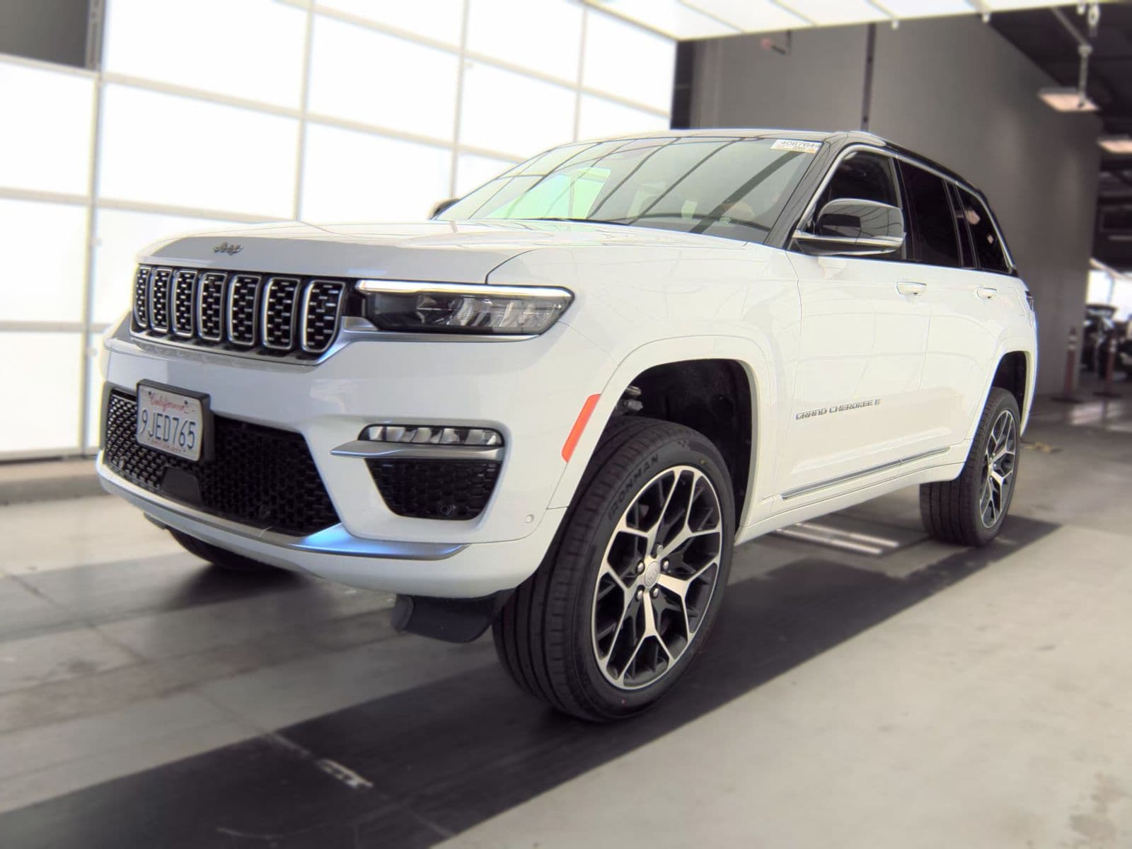 2023 JEEP GRAND CHEROKEE SUMMIT Reserve