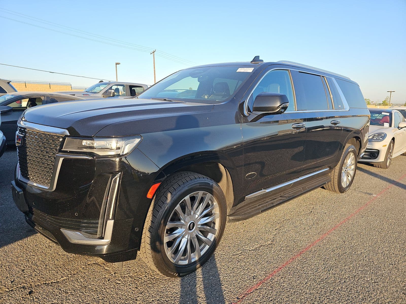 2023 CADILLAC ESCALADE ESV PREMIUM Luxury