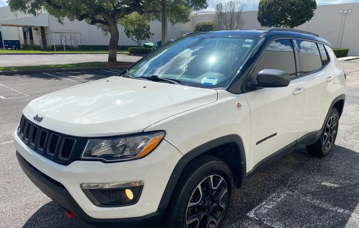 2019 JEEP COMPASS Trailhawk 1