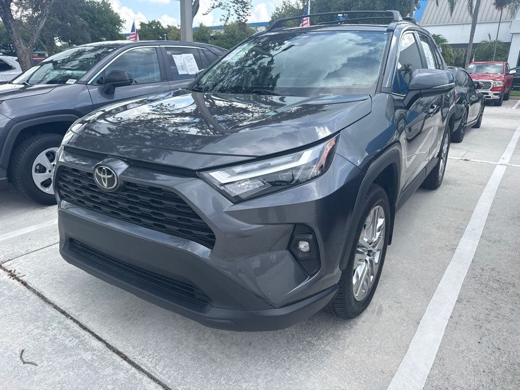 2024 TOYOTA RAV4 XLE Premium