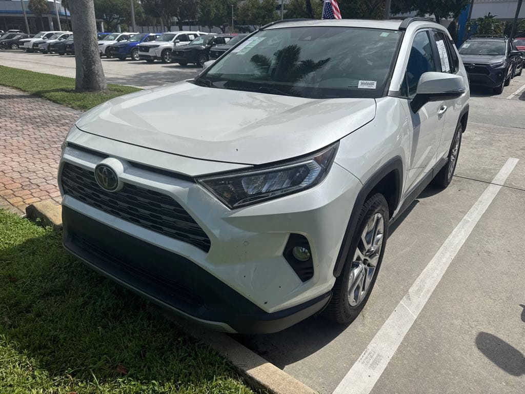 2021 TOYOTA RAV4 Limited