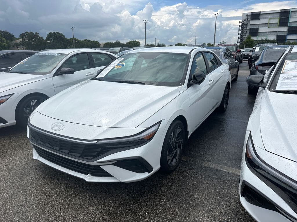 2025 HYUNDAI ELANTRA HYBRID SEL Sport