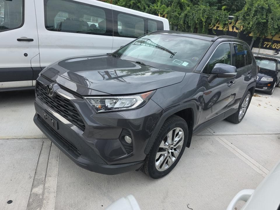 2021 TOYOTA RAV4 XLE Premium