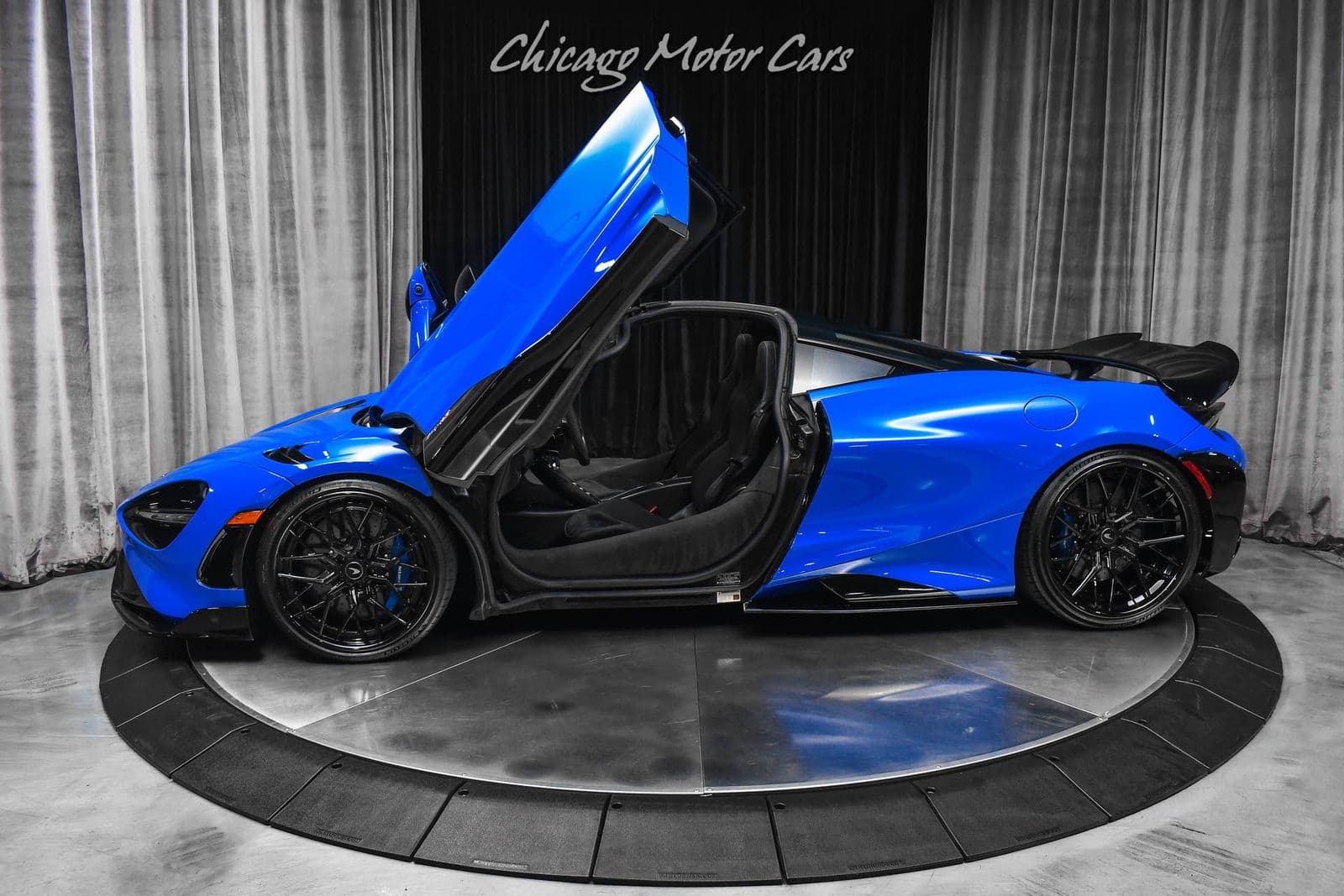 2021 MCLAREN 765LT Base