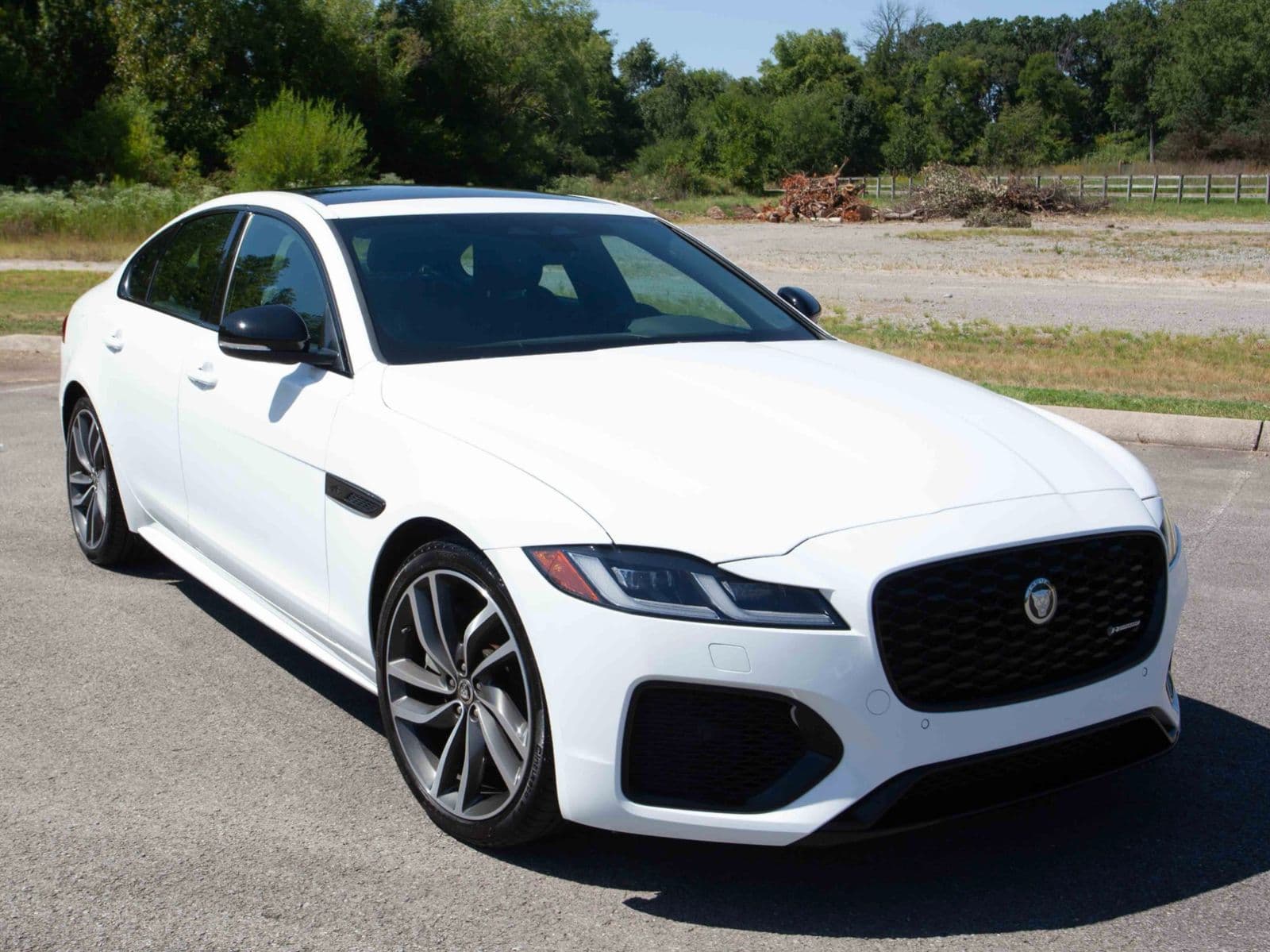 2024 JAGUAR XF R-DYNAMIC SE