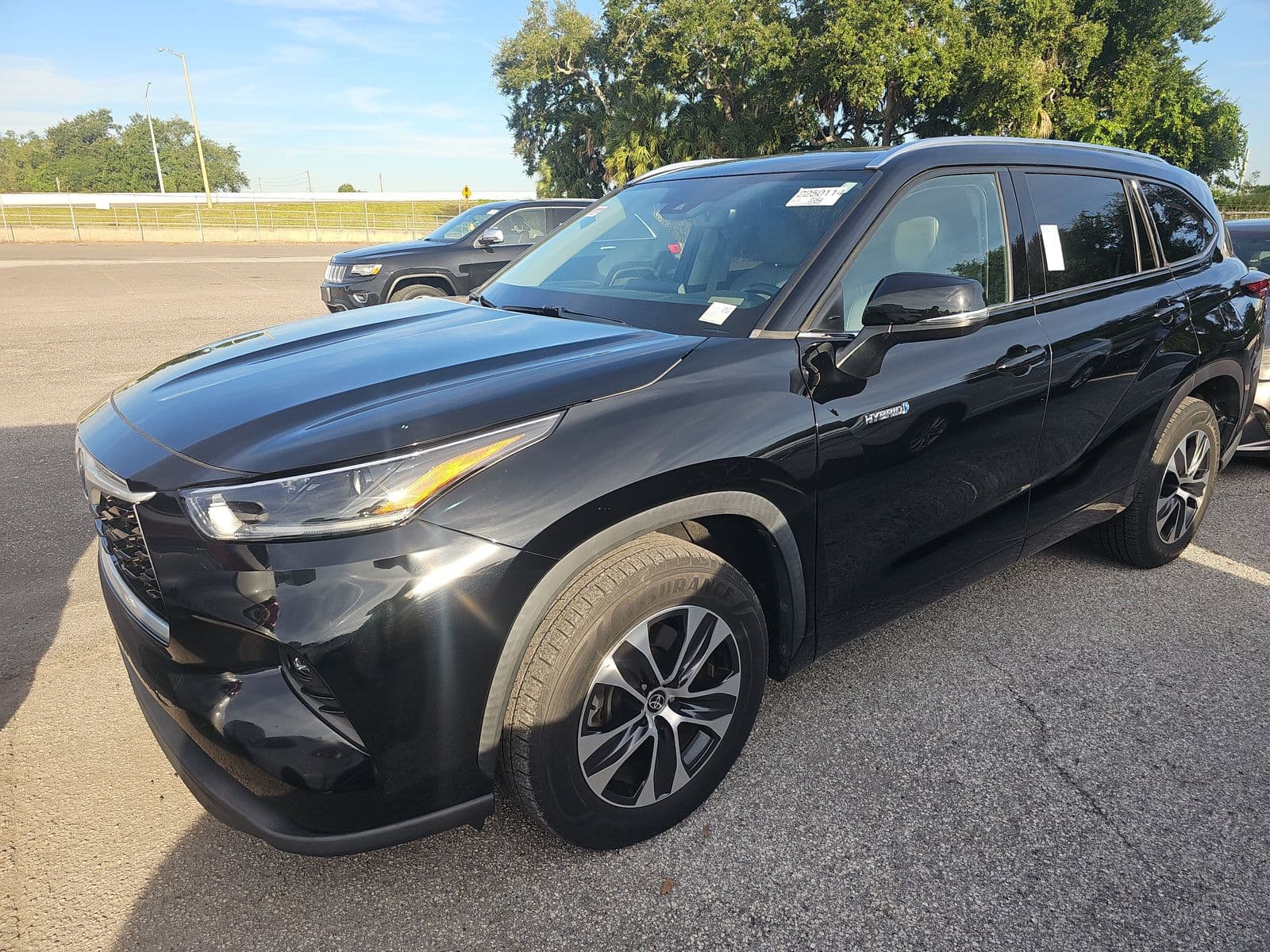 2021 TOYOTA HIGHLANDER HYBRID XLE