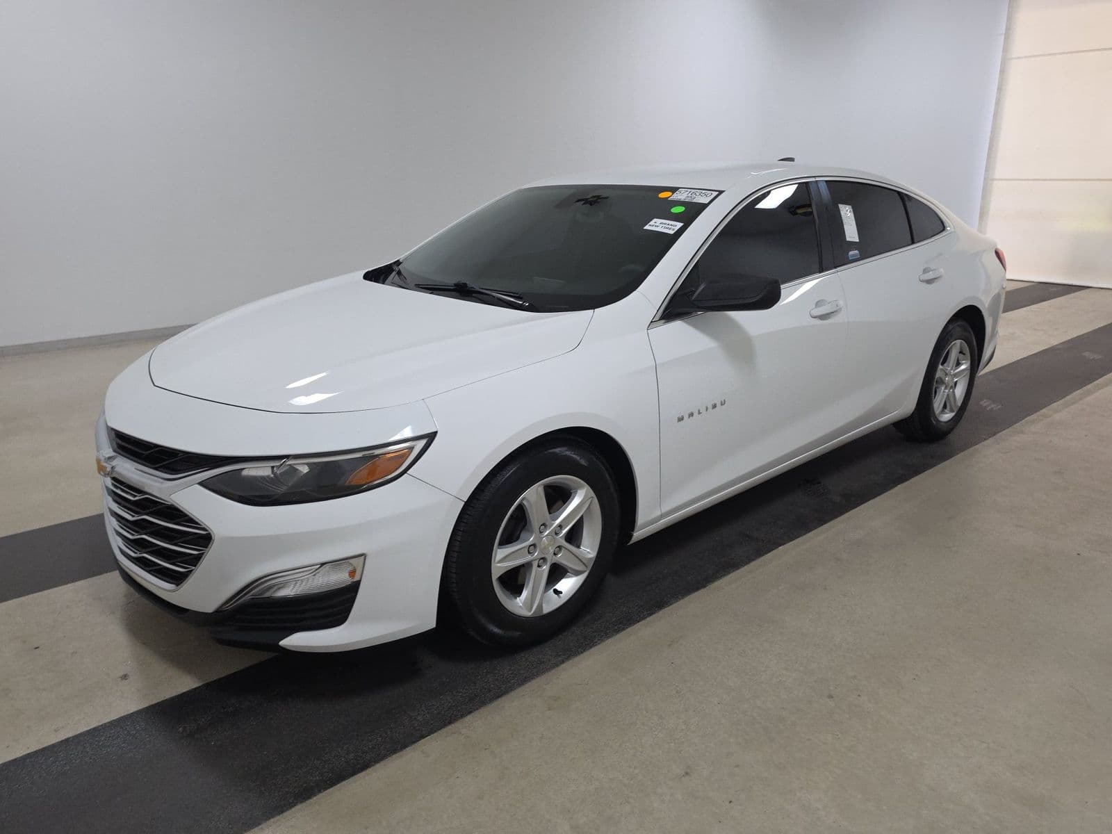 2019 CHEVROLET MALIBU LS 1