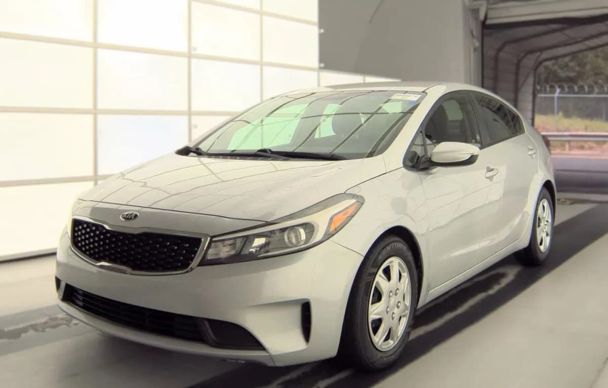 2017 KIA FORTE LX 1