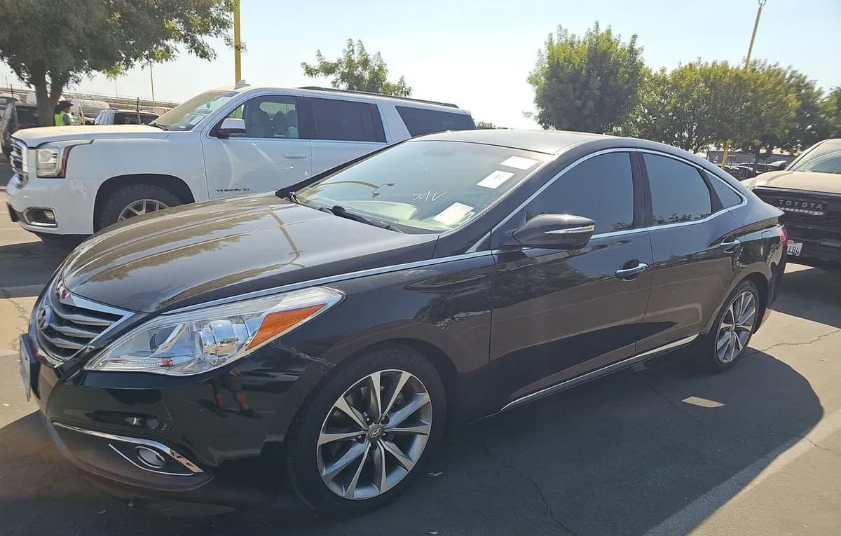 2017 HYUNDAI AZERA Base