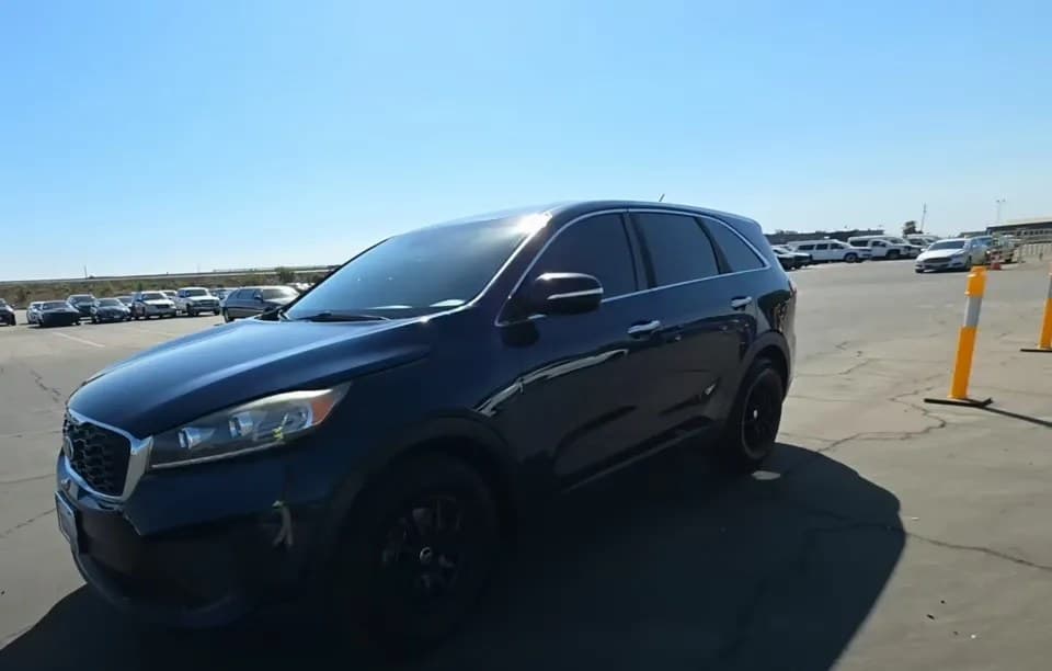 2019 KIA SORENTO LX