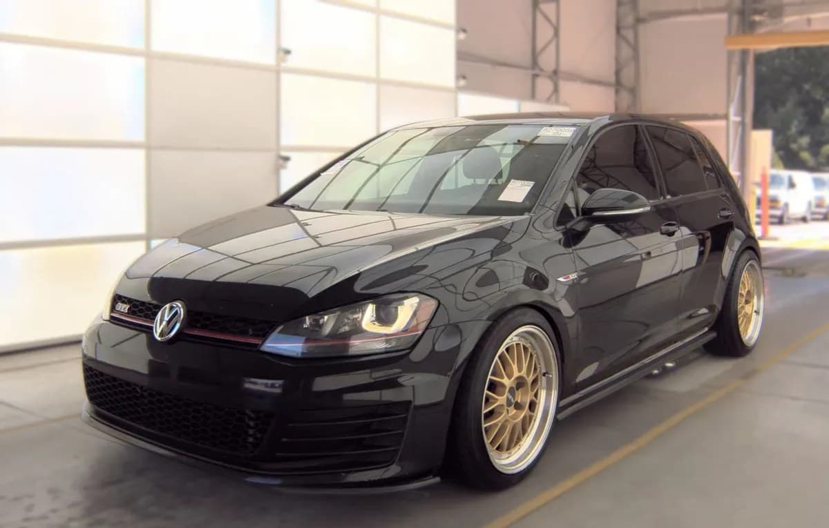 2017 VOLKSWAGEN GOLF GTI 2.0T Sport