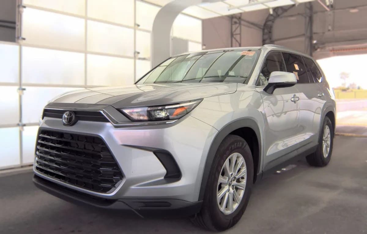 2025 TOYOTA GRAND HIGHLANDER XLE