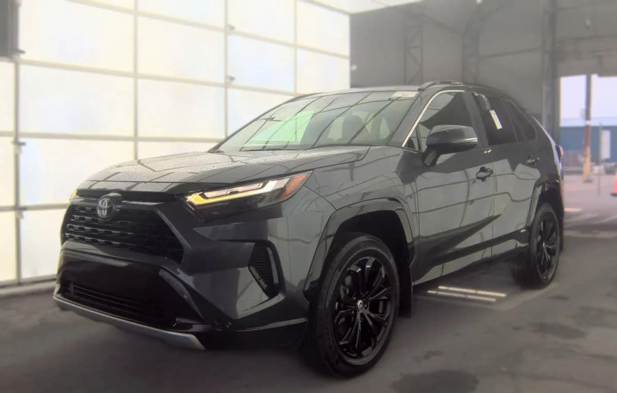 2023 TOYOTA RAV4 HYBRID SE