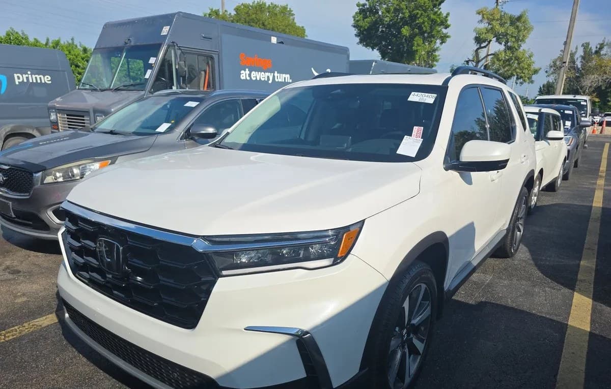 2025 HONDA PILOT Elite