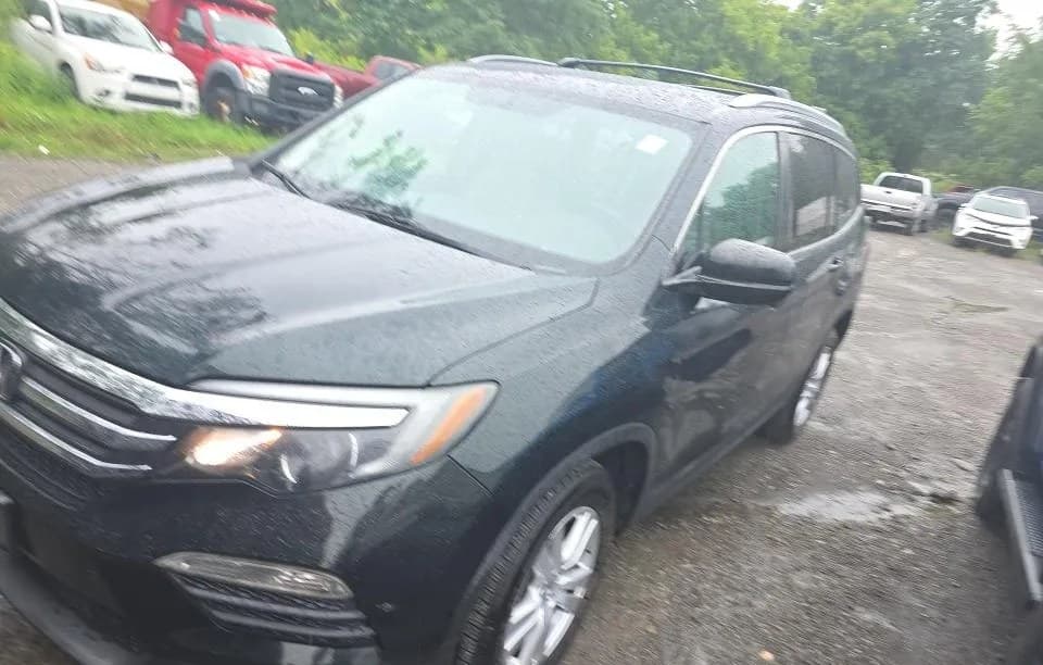 2017 HONDA PILOT LX