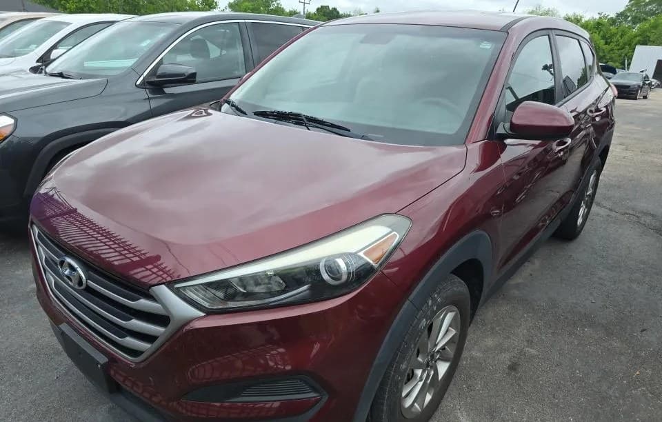 2017 HYUNDAI TUCSON SE 1