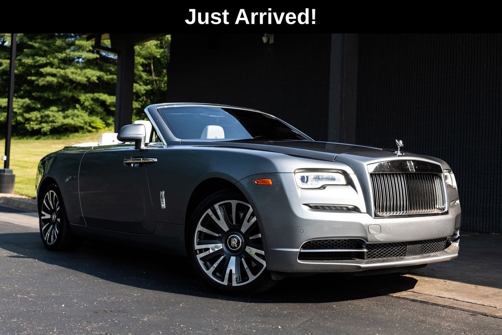 2017 ROLLS-ROYCE DAWN Base