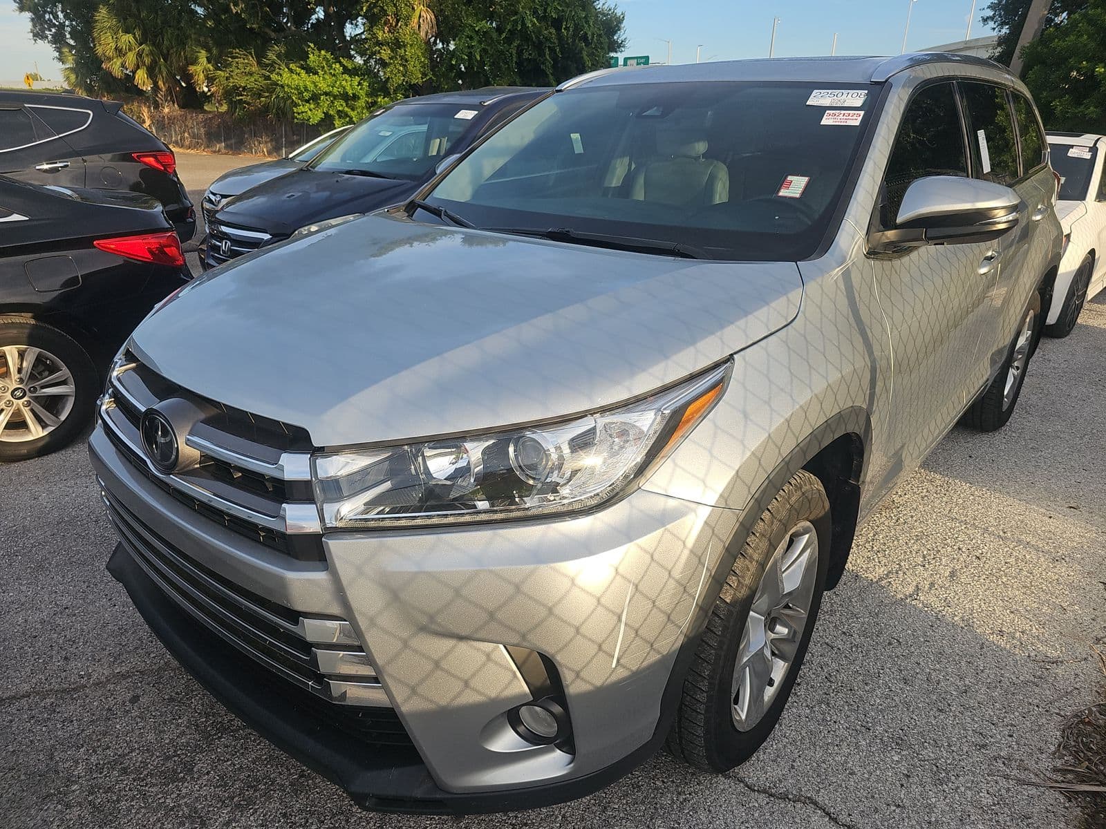 2017 TOYOTA HIGHLANDER Limited
