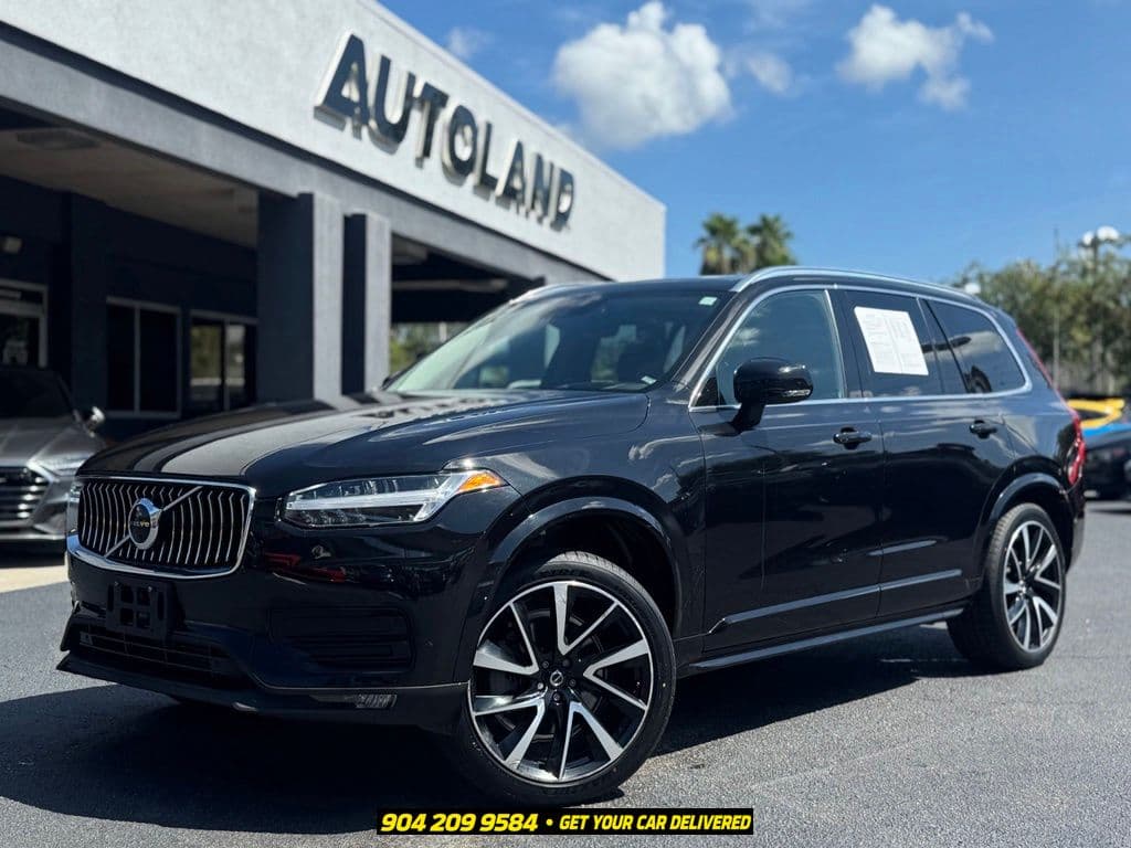 2022 VOLVO XC90 T6 Momentum