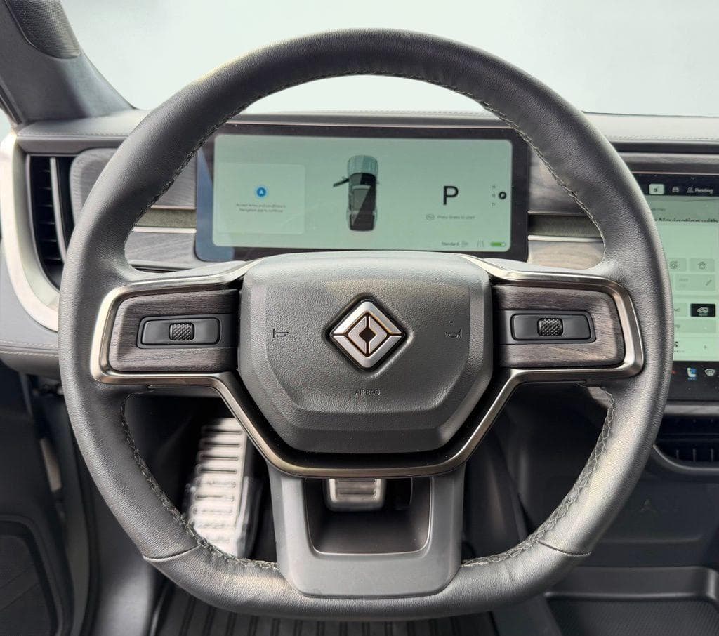 2023 RIVIAN R1S QUAD Large