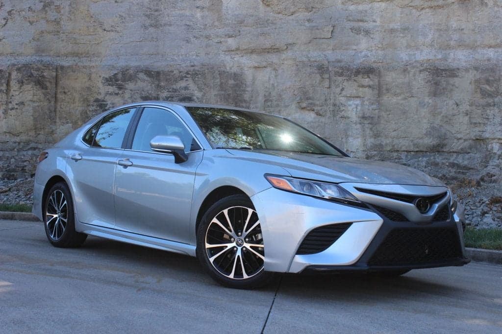 2019 TOYOTA CAMRY SE