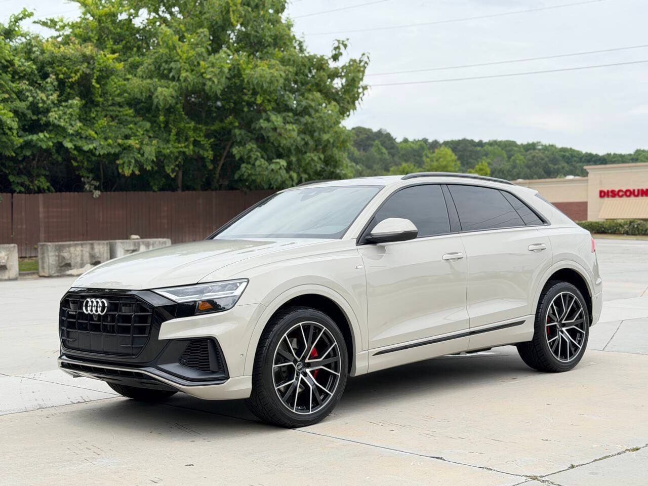 2022 AUDI Q8 PREMIUM Plus