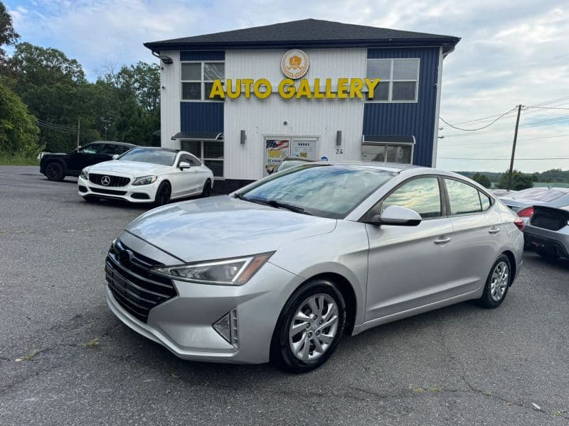 2019 HYUNDAI ELANTRA SE