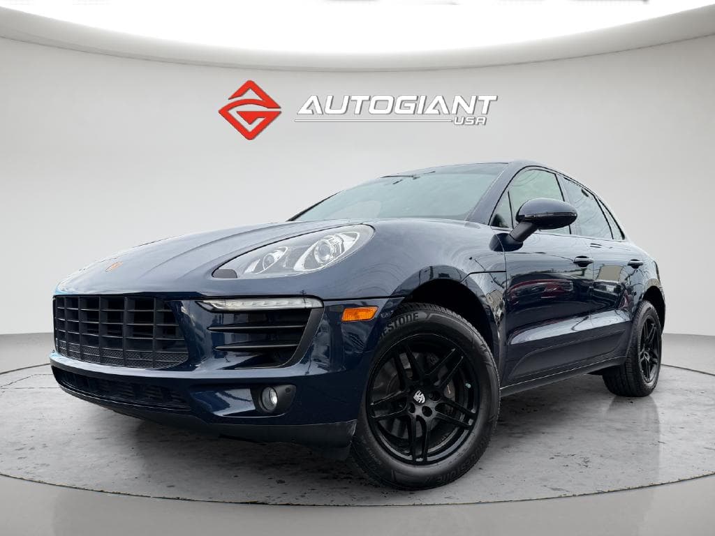 2017 PORSCHE MACAN Base