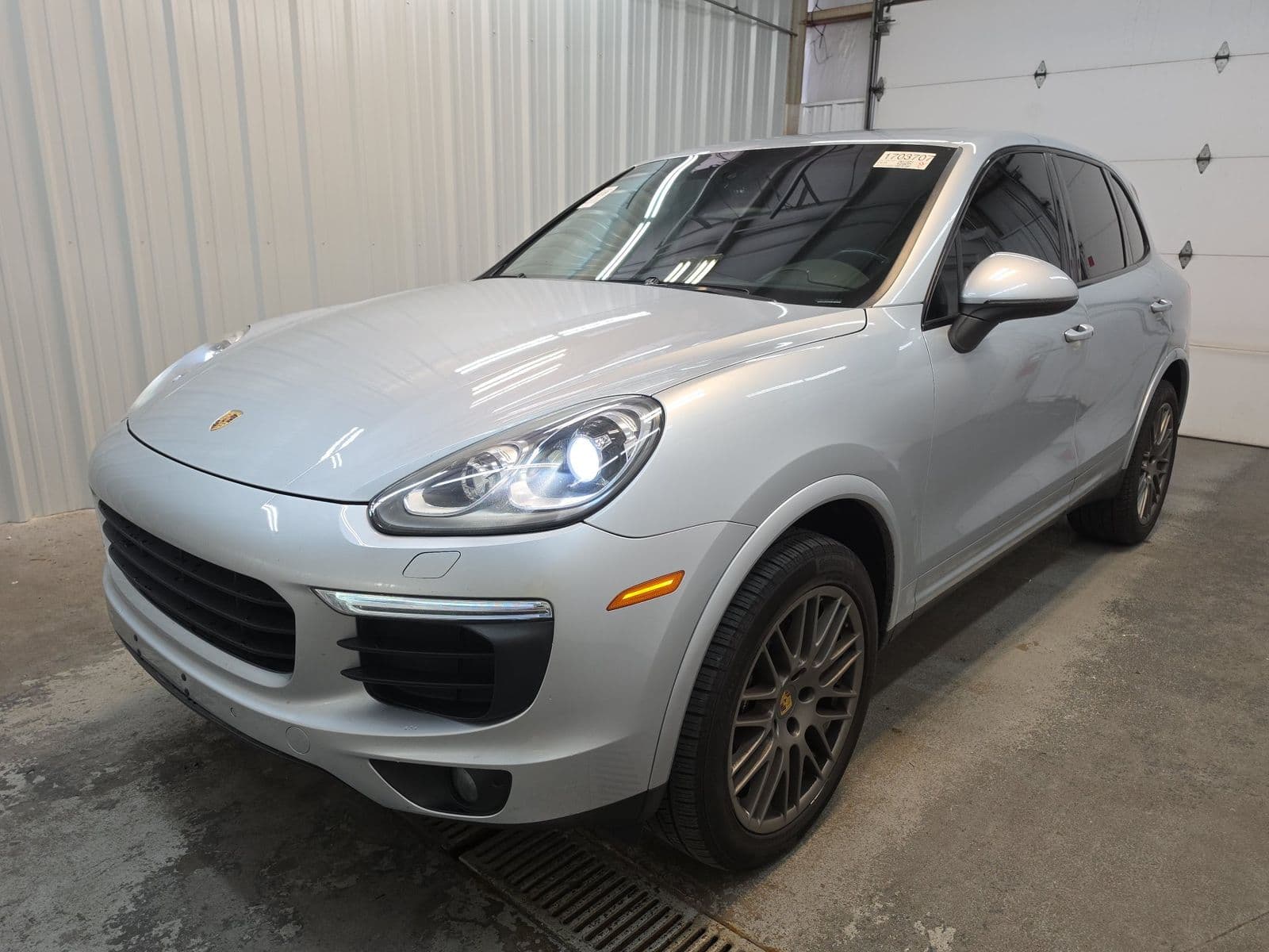 2017 PORSCHE CAYENNE PLATINUM Edition