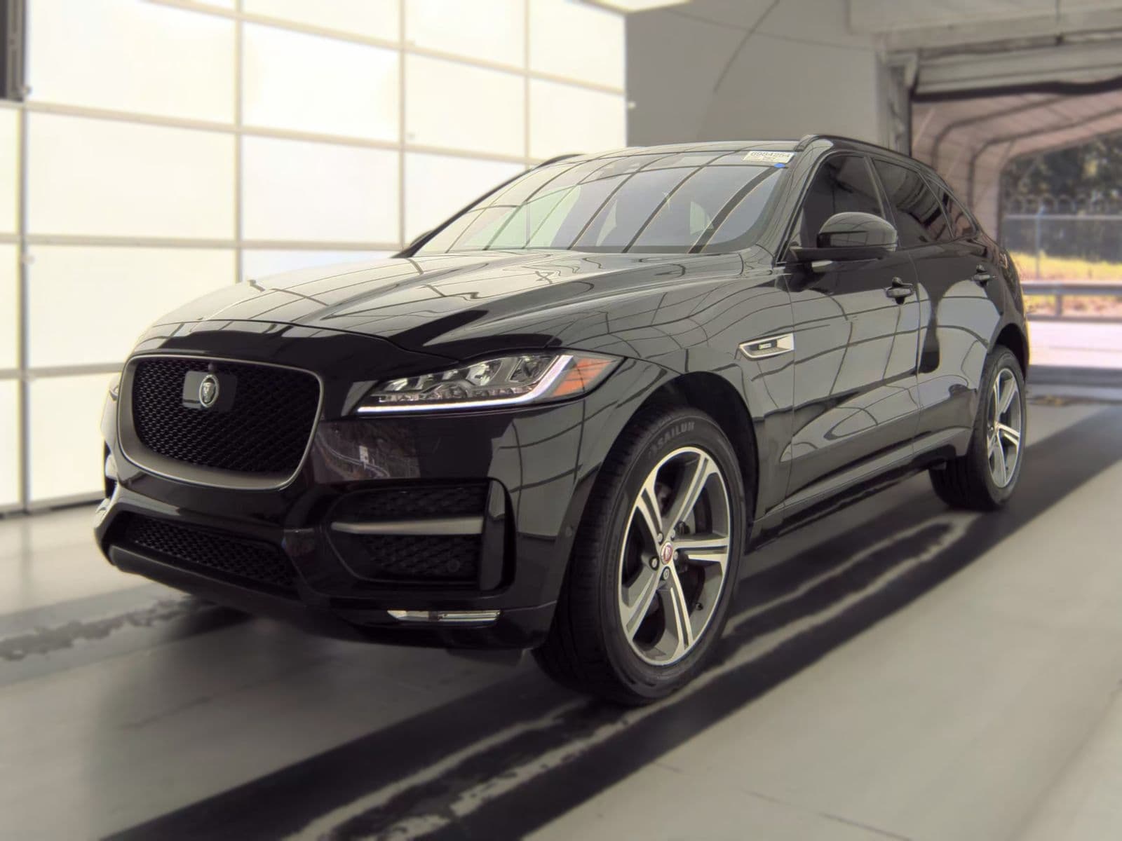 2017 JAGUAR F-PACE 35T R-Sport