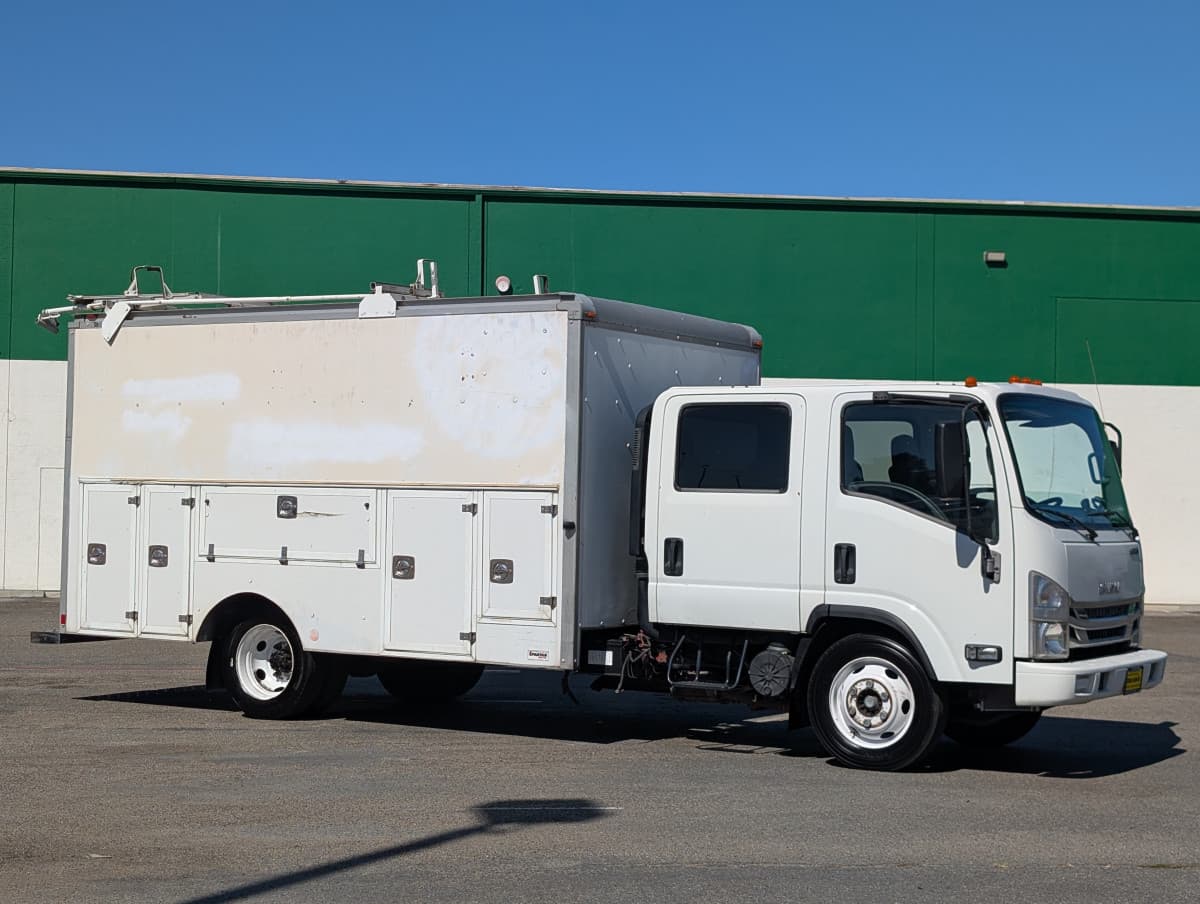 2017 ISUZU NRR