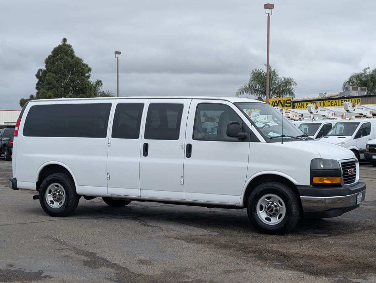 2018 GMC SAVANA 3500 LT