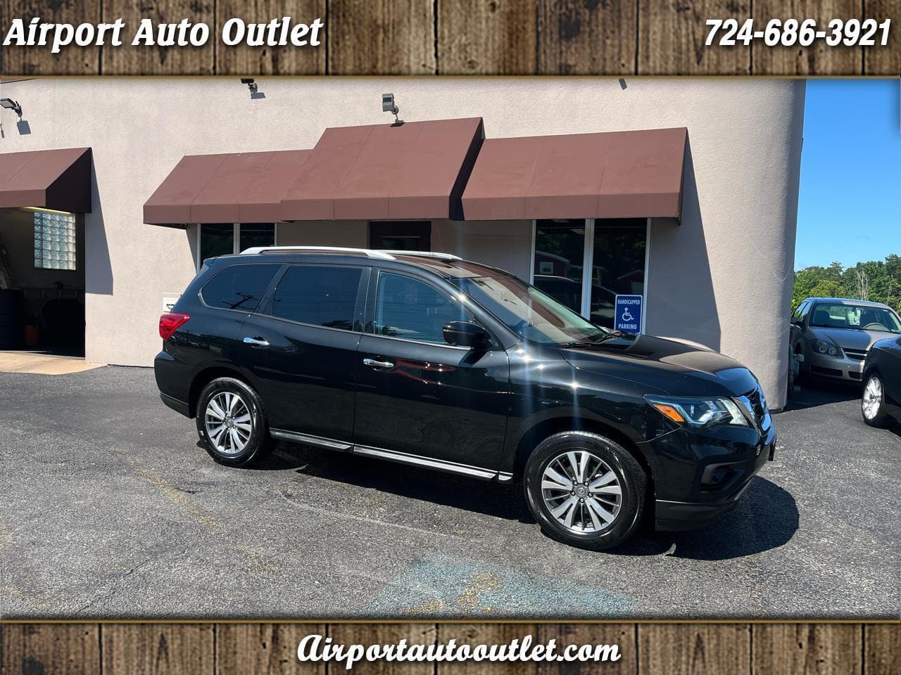 2019 NISSAN PATHFINDER SL