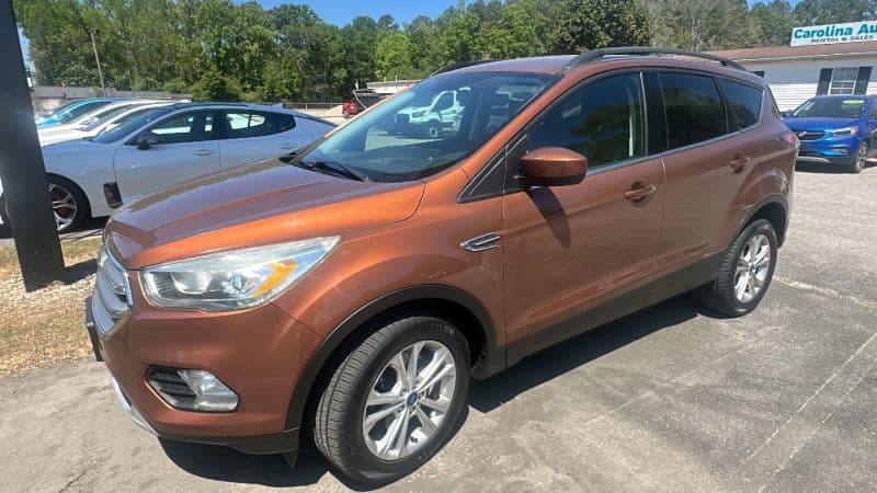 2017 FORD ESCAPE SE