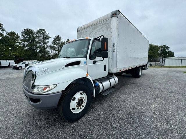 2018 INTERNATIONAL 4300