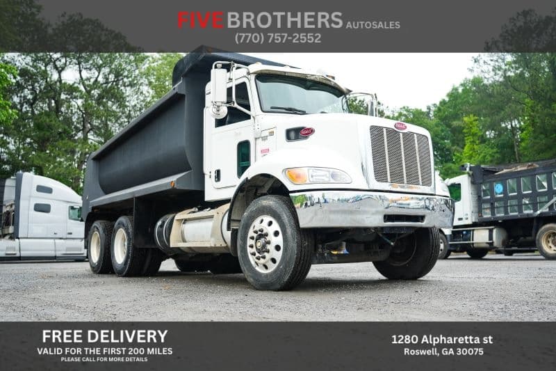 2017 PETERBILT 348