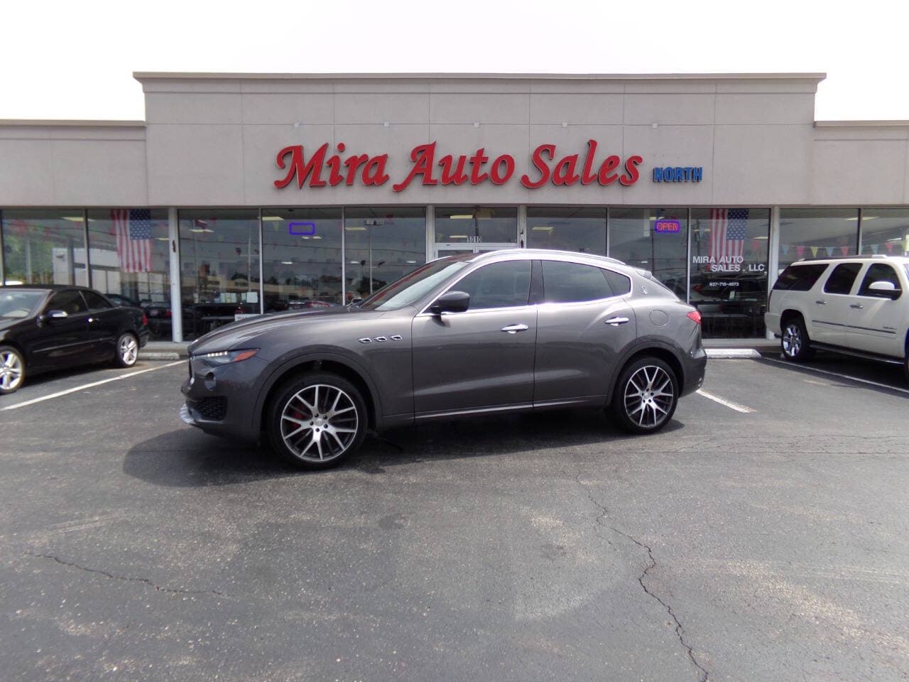2017 MASERATI LEVANTE Base