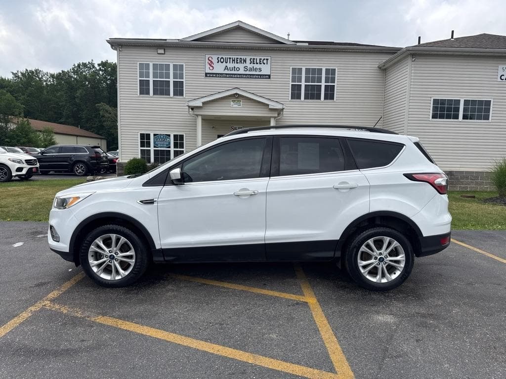 2018 FORD ESCAPE SE