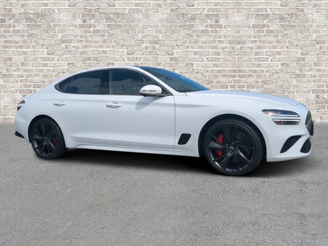 2023 GENESIS G70 3.3T Standard