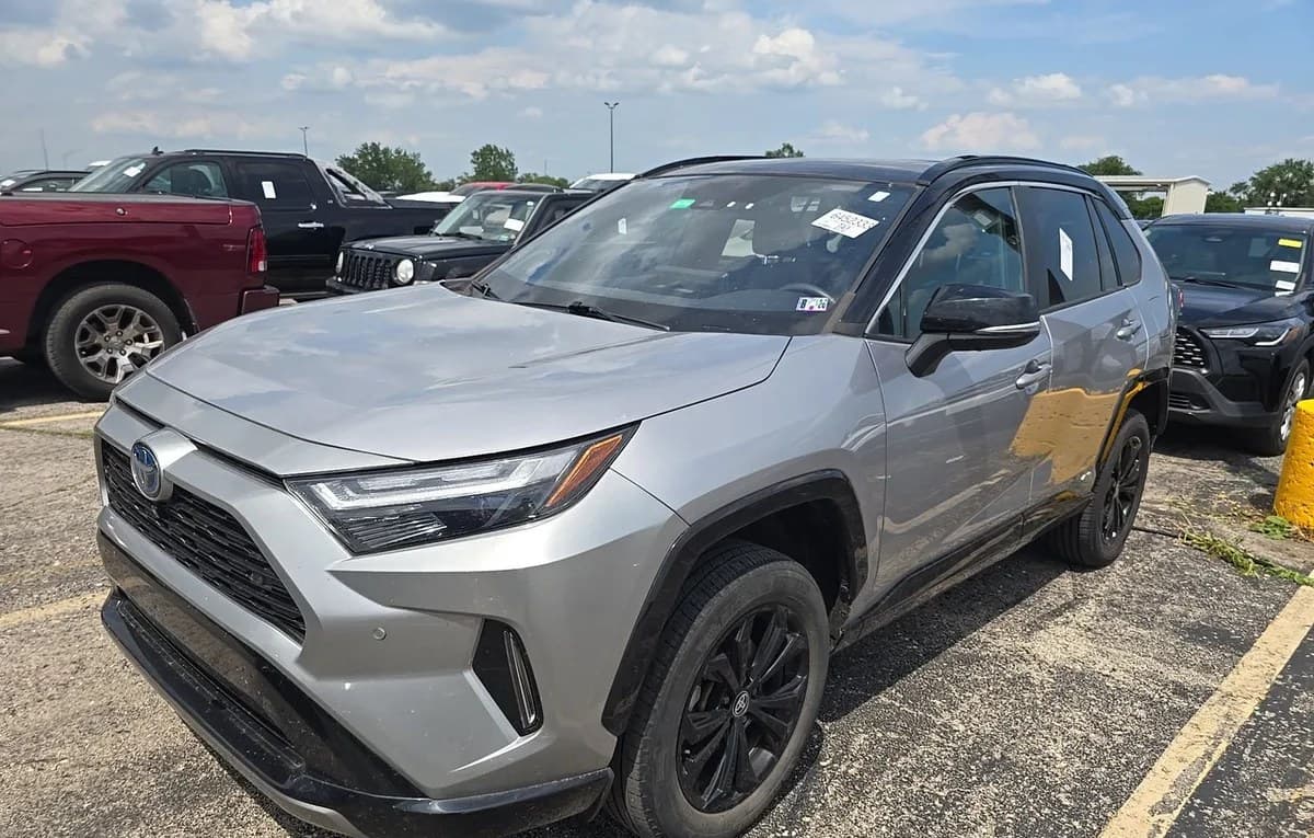 2023 TOYOTA RAV4 HYBRID XSE