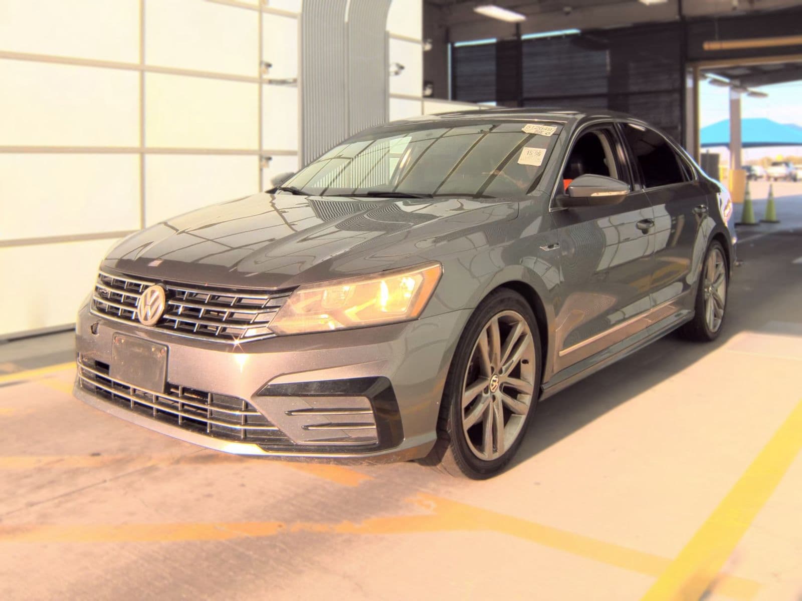 2017 VOLKSWAGEN PASSAT 1.8T R-Line