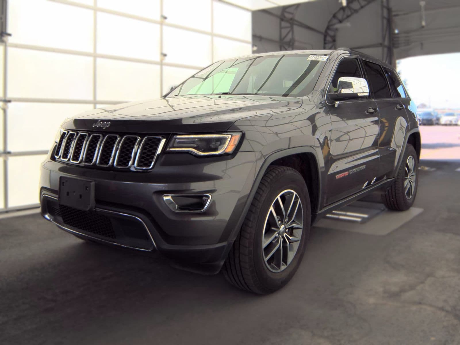 2017 JEEP GRAND CHEROKEE Limited
