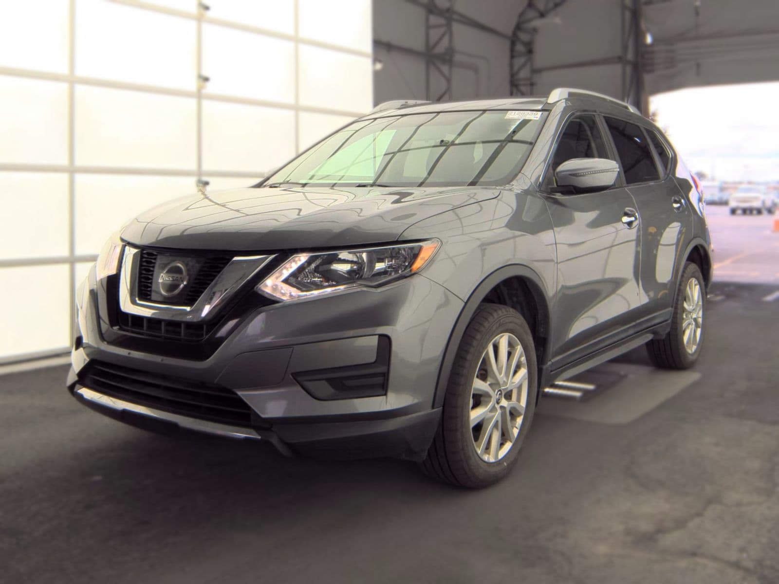 2017 NISSAN ROGUE SV