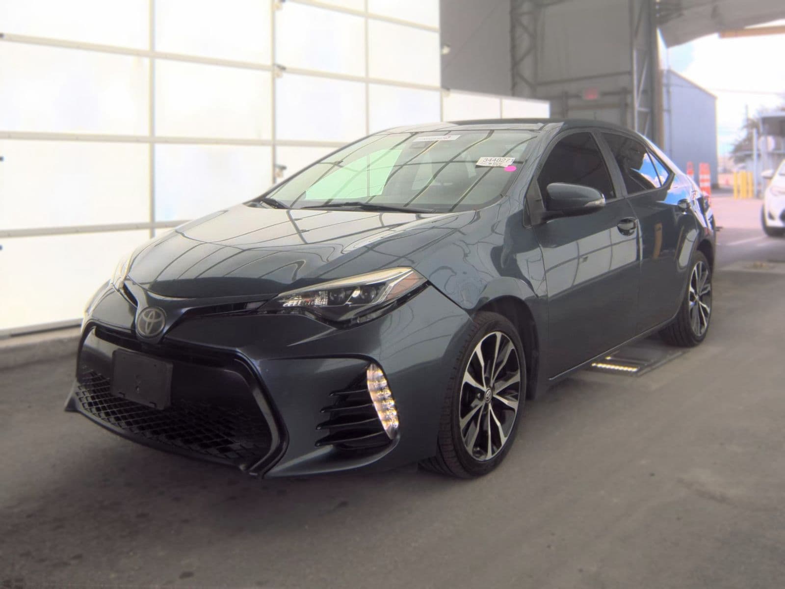 2017 TOYOTA COROLLA LE