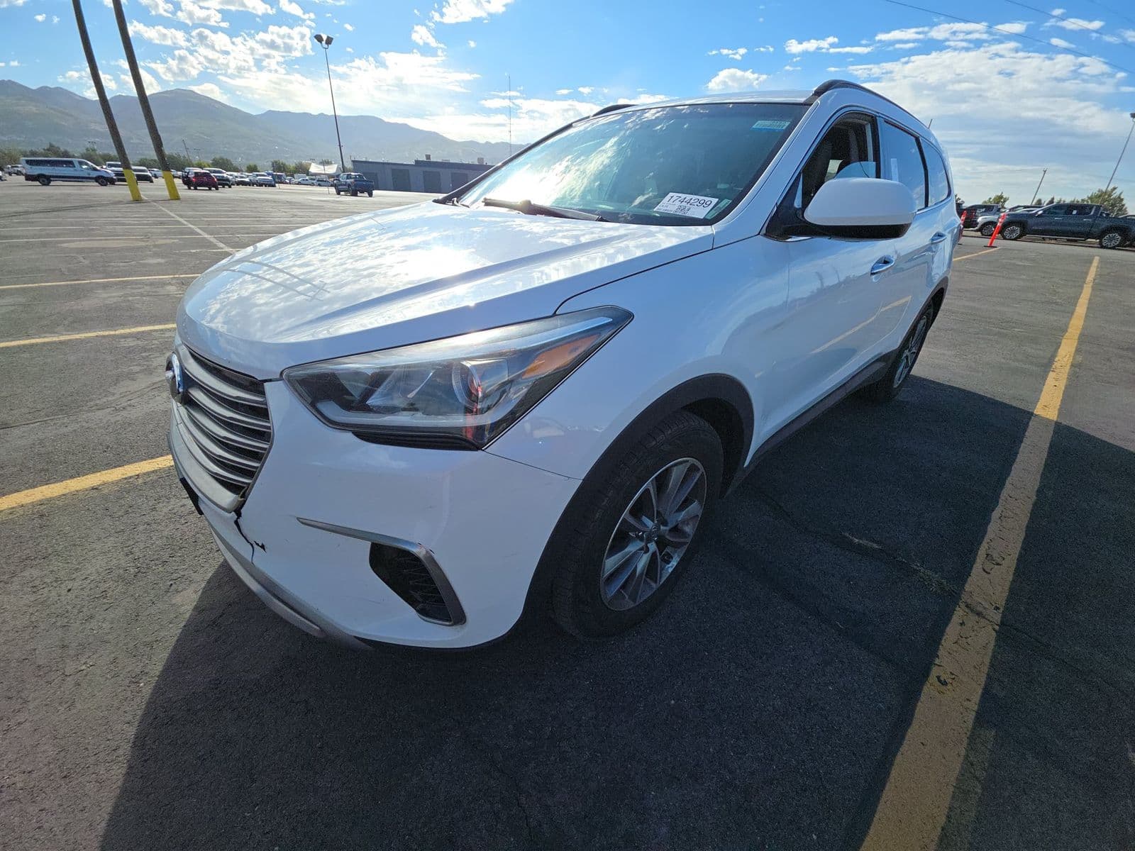2017 HYUNDAI SANTA FE SE