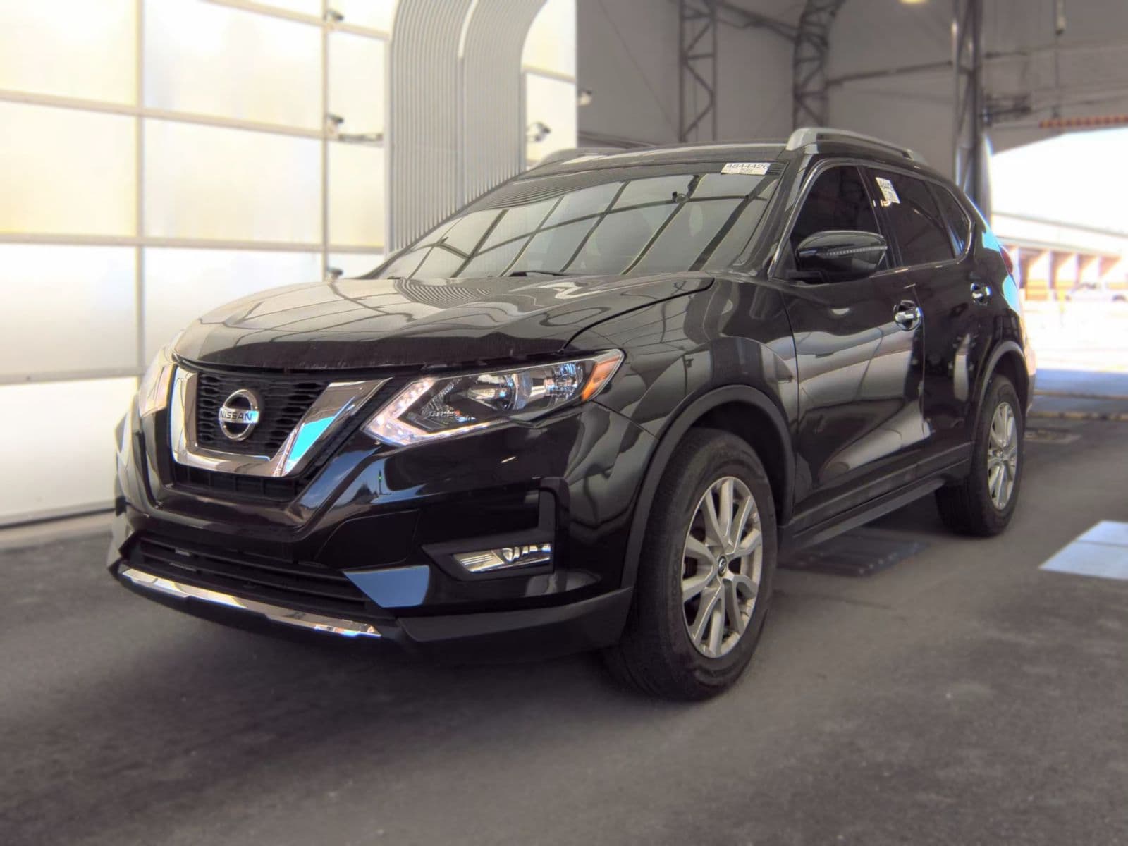 2017 NISSAN ROGUE SV