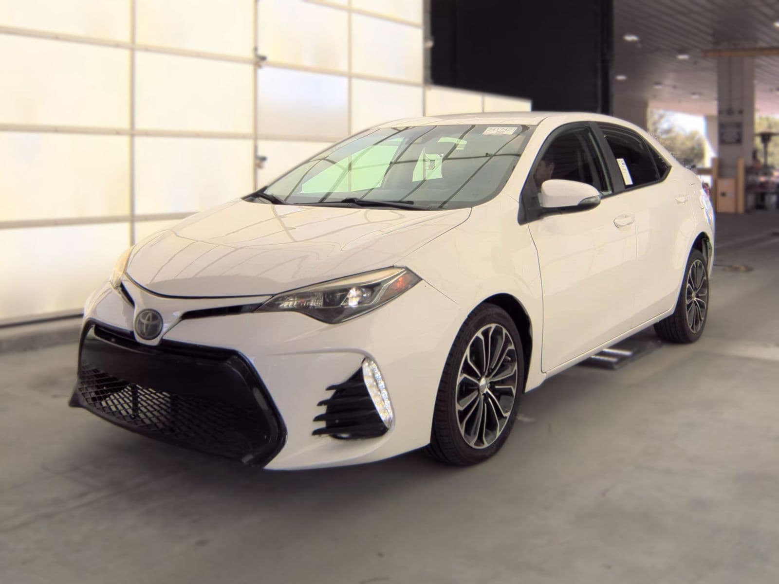 2017 TOYOTA COROLLA SE